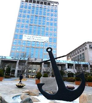 부산시, 2022 전략산업 선도기업 인증서 수여식 개최...삼우엠씨피 등 83개사 - 뉴스 썸네일 이미지