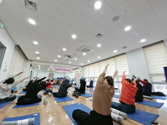 Yeoju City Public Health Center operates ‘Strong Mind Healing Class’ to manage cancer patients at home