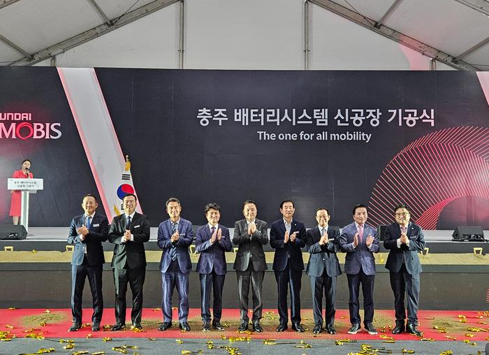 충주시, 충북도 ‘23년 투자유치 시군 평가 최우수상 수상 - 뉴스 썸네일 이미지